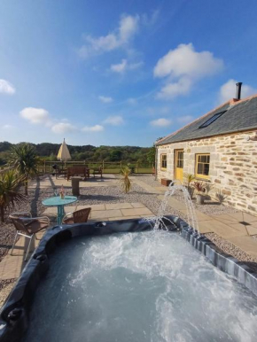 Luxury countryside retreat with hot tub